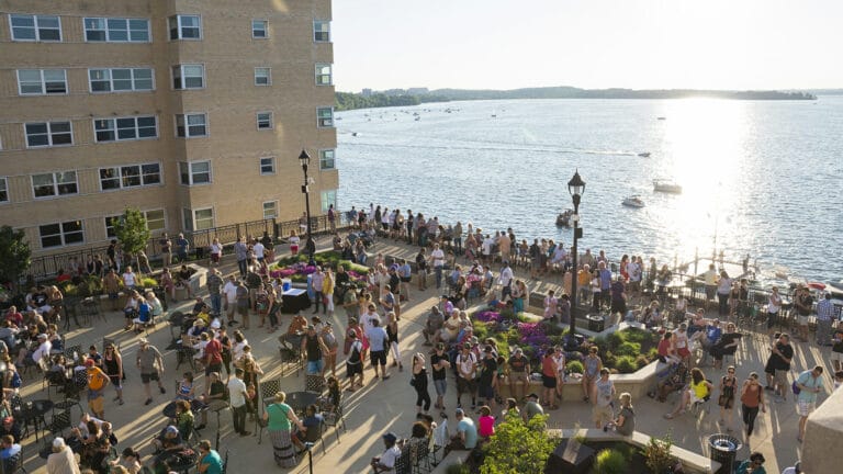 Event on Edgewater Grand Plaza