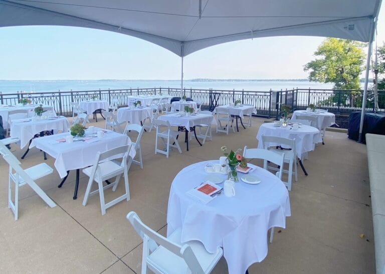 dining tables on the grand plaza